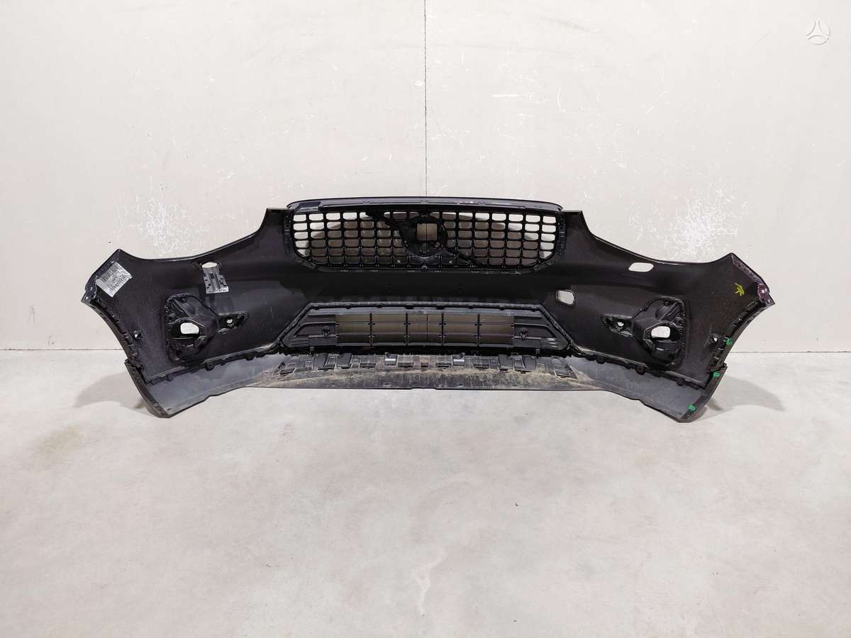 Volvo XC40 bumpers