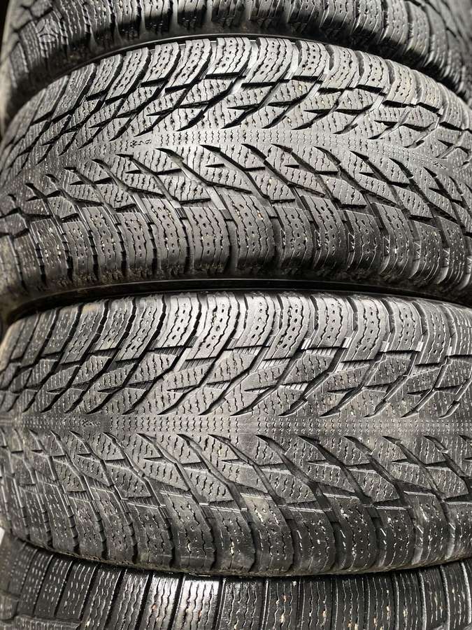 Nokian, žieminės 255/55 R19
