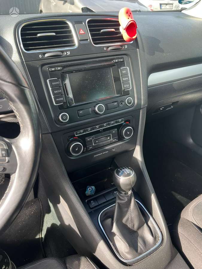 Volkswagen Golf, 1.6 l., Универсал
