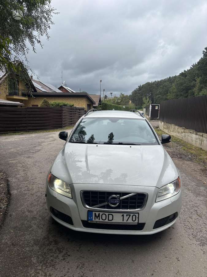 Volvo V70, 2.4 l., wagon