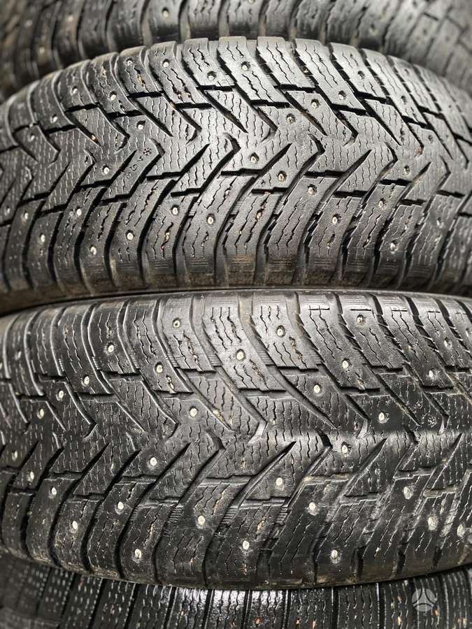 Nokian, žieminės 245/70 R16