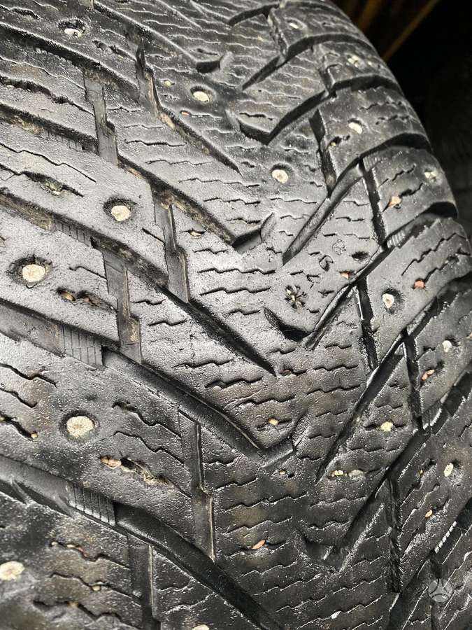 Nokian, winter 245/70 R16