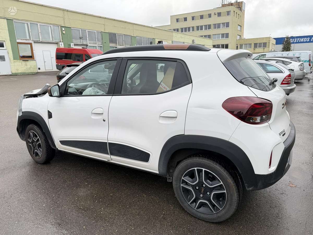 Dacia Spring Visa dalimis 4000