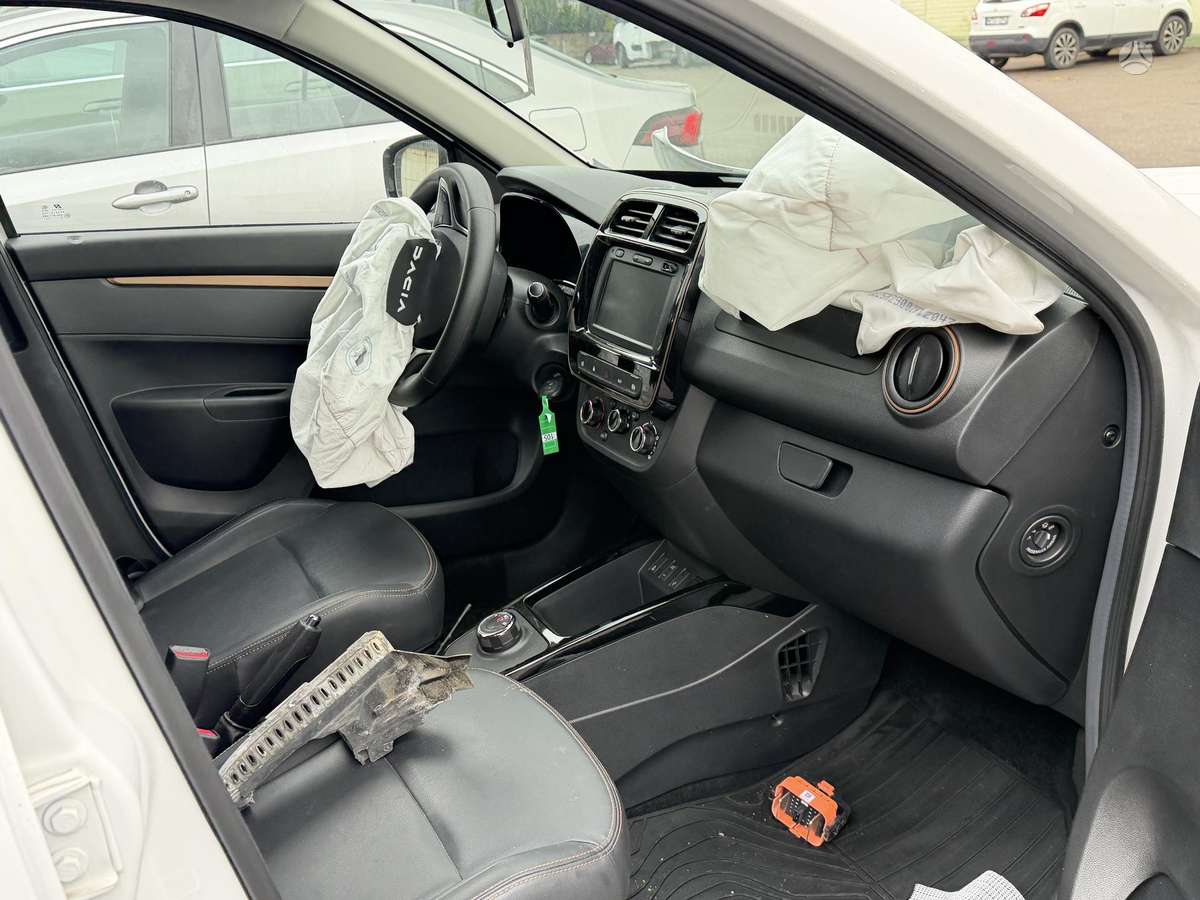 Dacia Spring Visa dalimis 4000