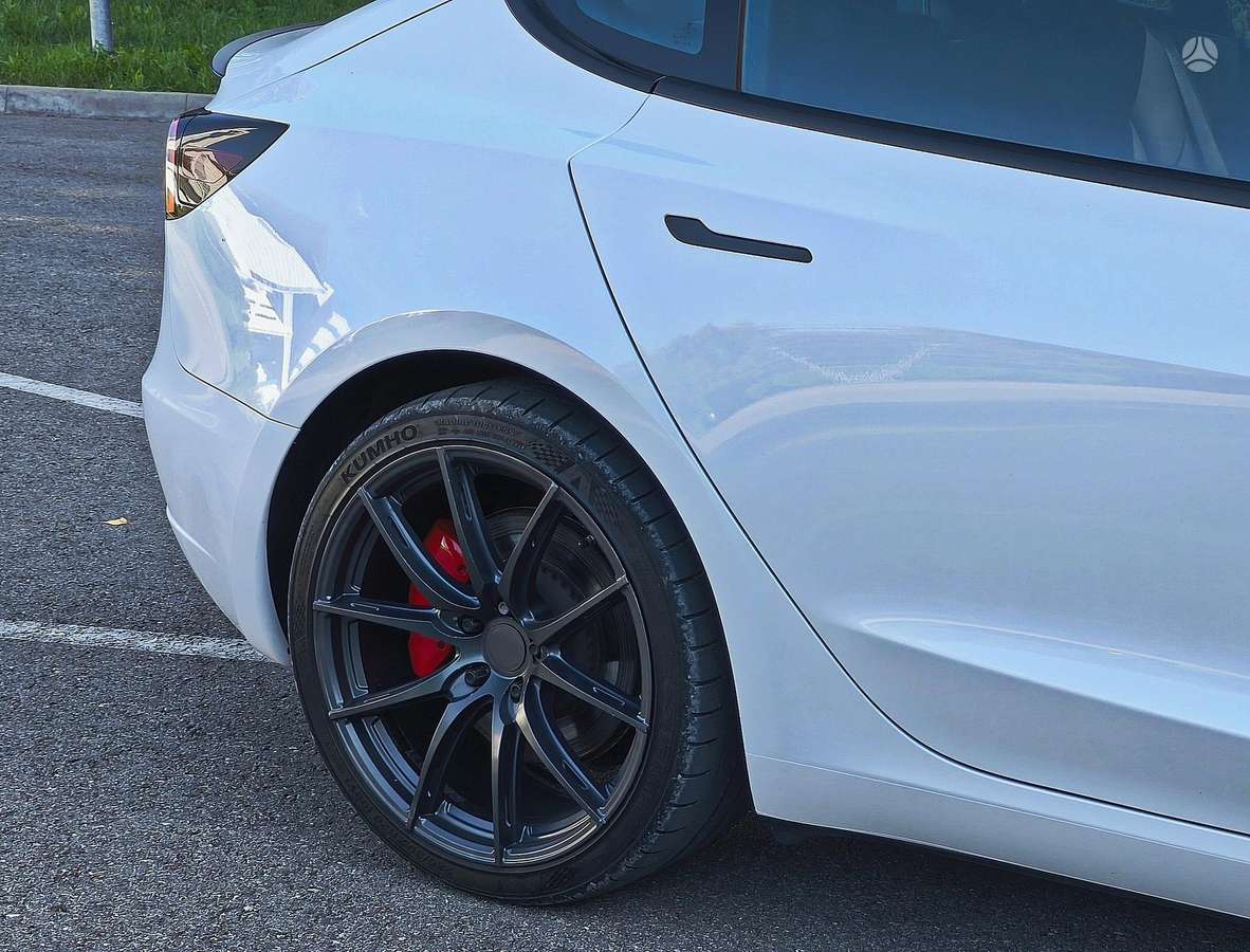 Tesla Model 3, 81 кВт·ч, Седан