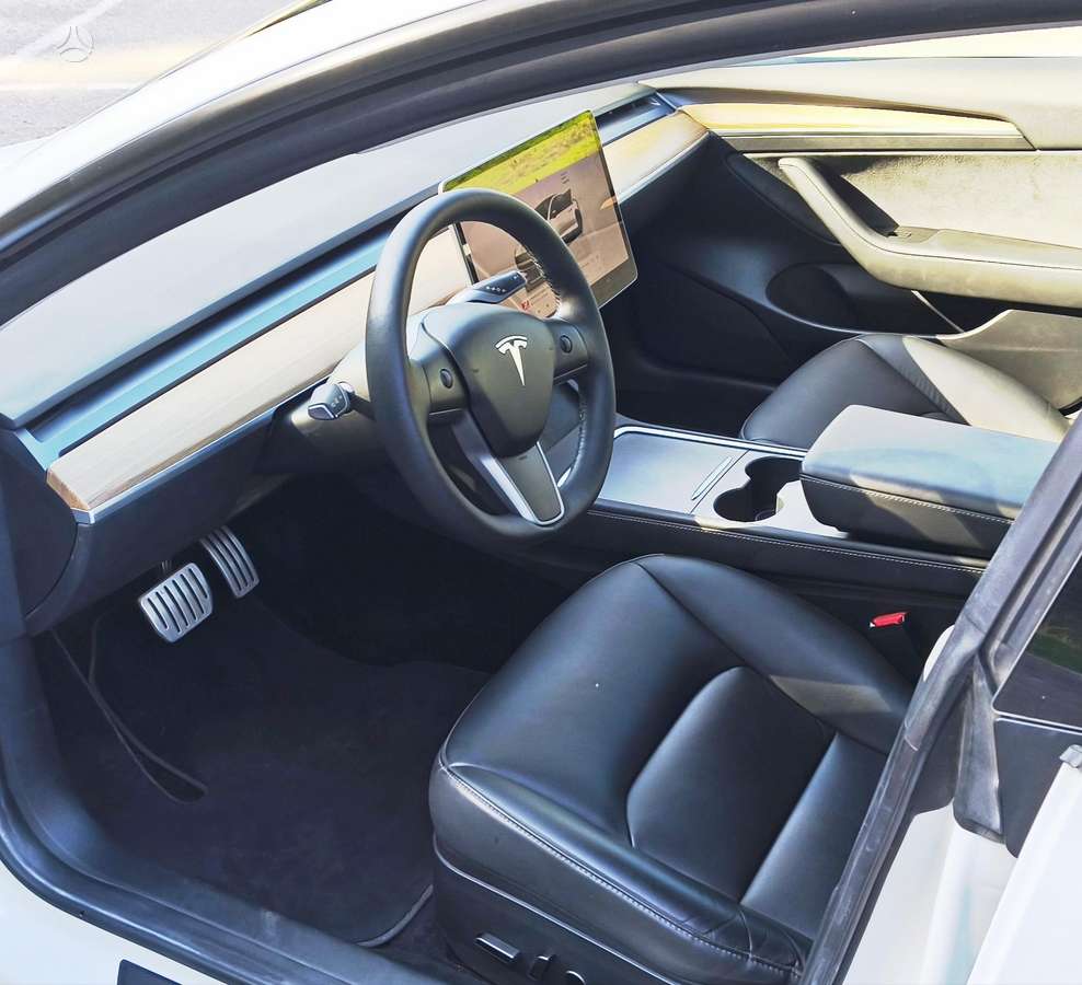 Tesla Model 3, 81 кВт·ч, Седан