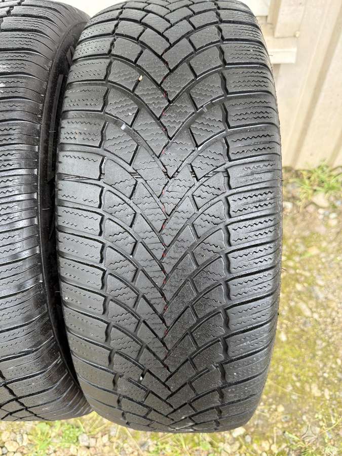 Bridgestone Blizzak LM005, winter 235/60 R18