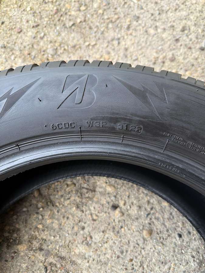 Bridgestone Blizzak LM005, зимние 235/60 R18