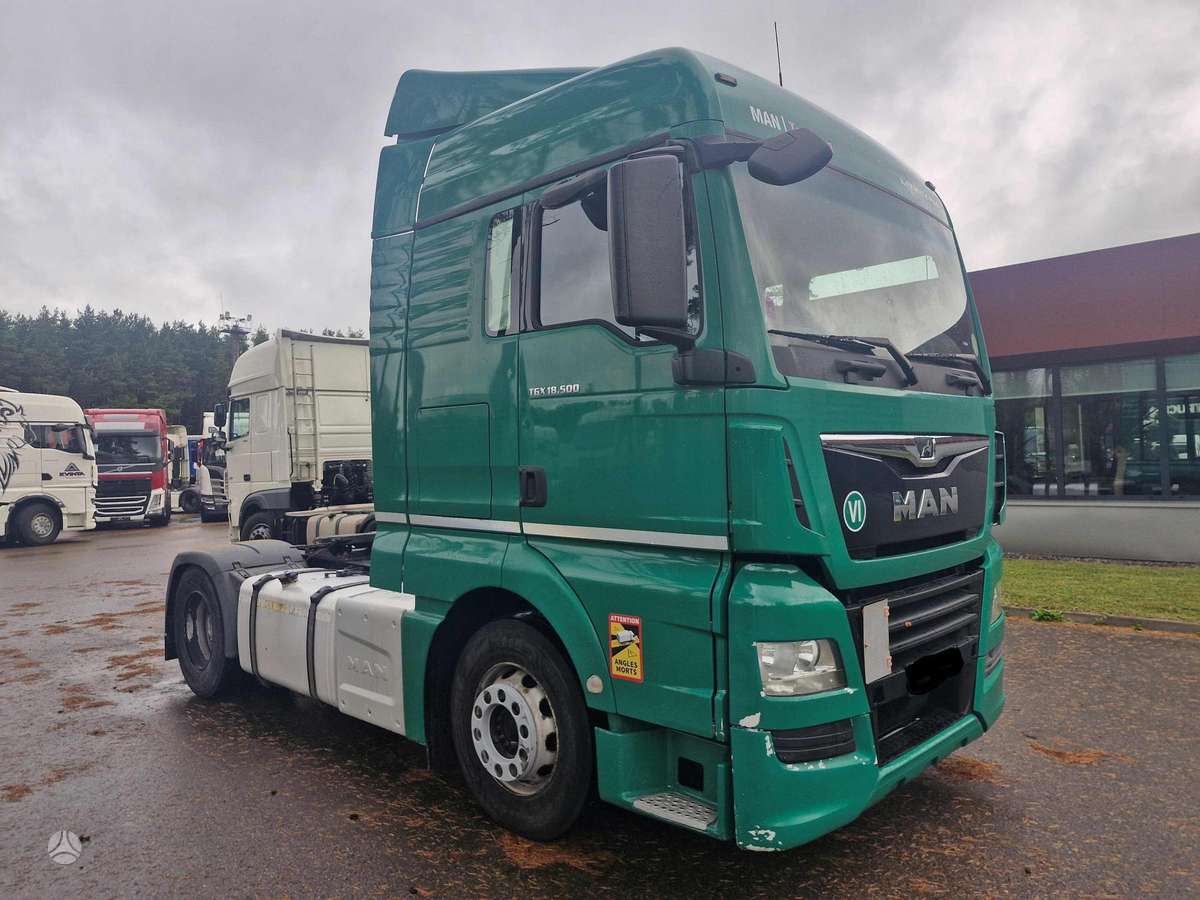 MAN TGX 18.500, 2 спальных места