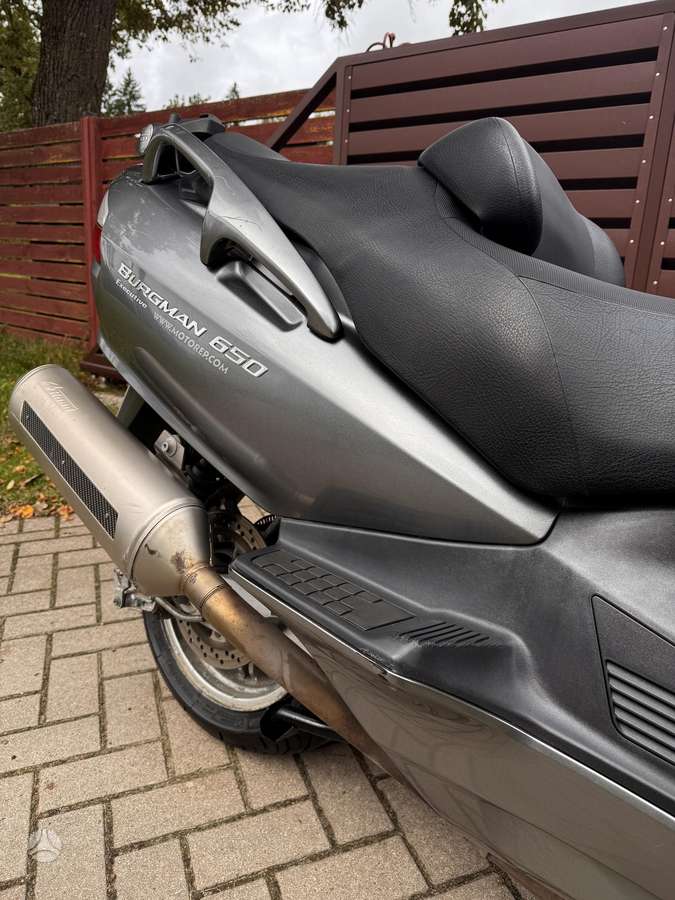 Suzuki Burgman 650cc, scooters / mopeds