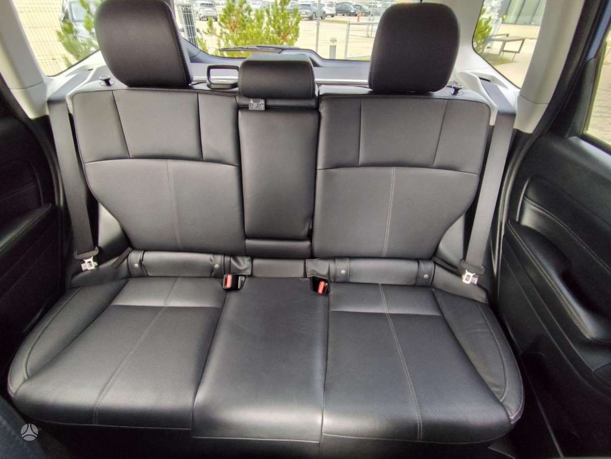 Subaru Forester, 2.5 l., off-road / crossover