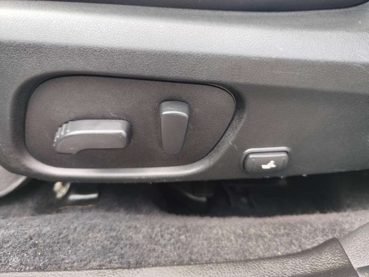 Subaru Forester, 2.5 l., off-road / crossover