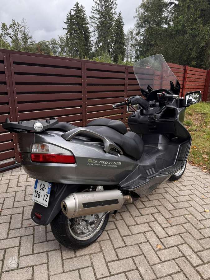 Suzuki Burgman 650cc, scooters / mopeds
