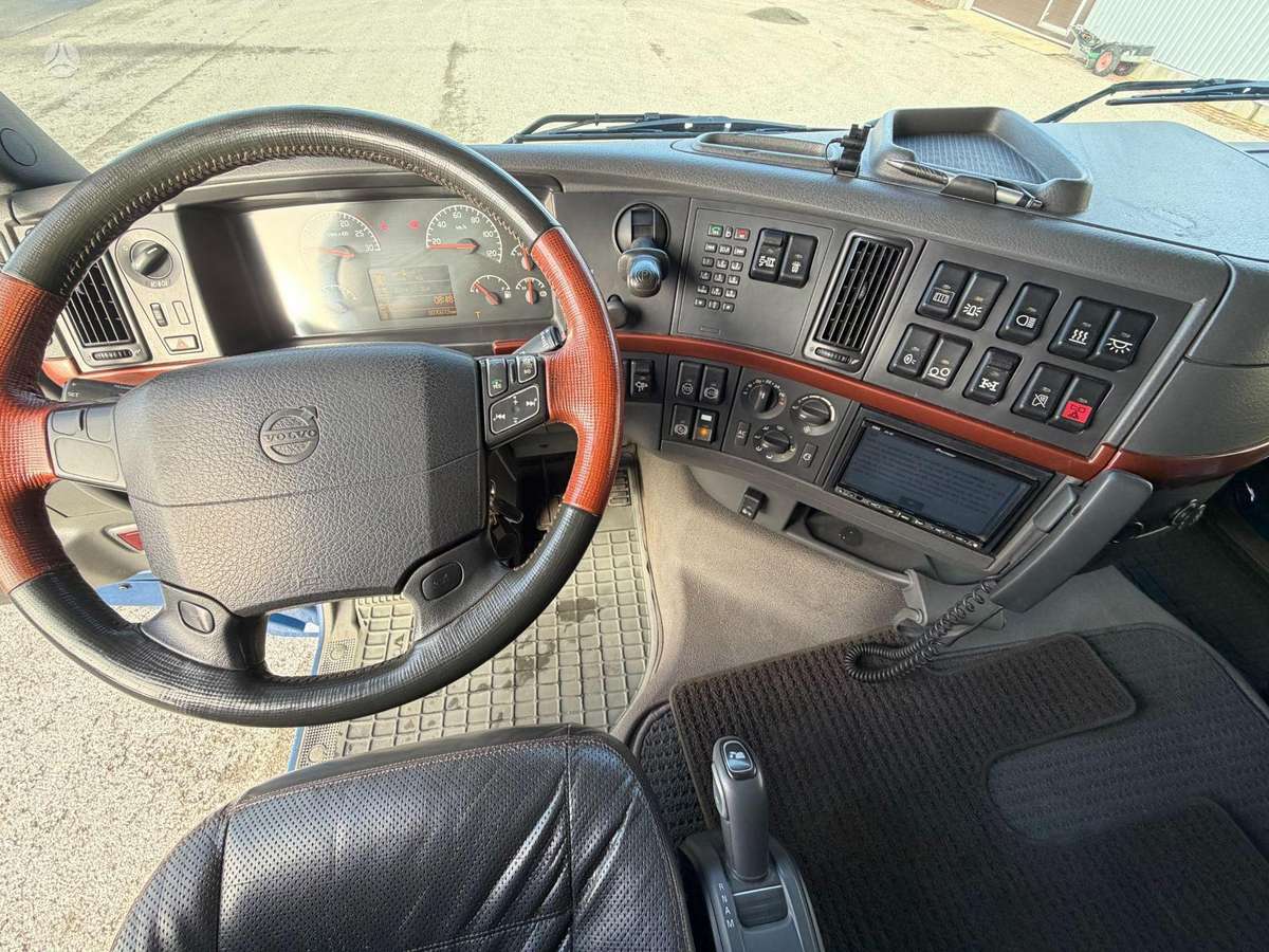 Volvo FH16 540, single sleeper