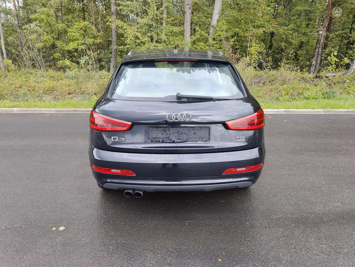 Audi Q3, 2.0 l., Внедорожник / Кроссовер