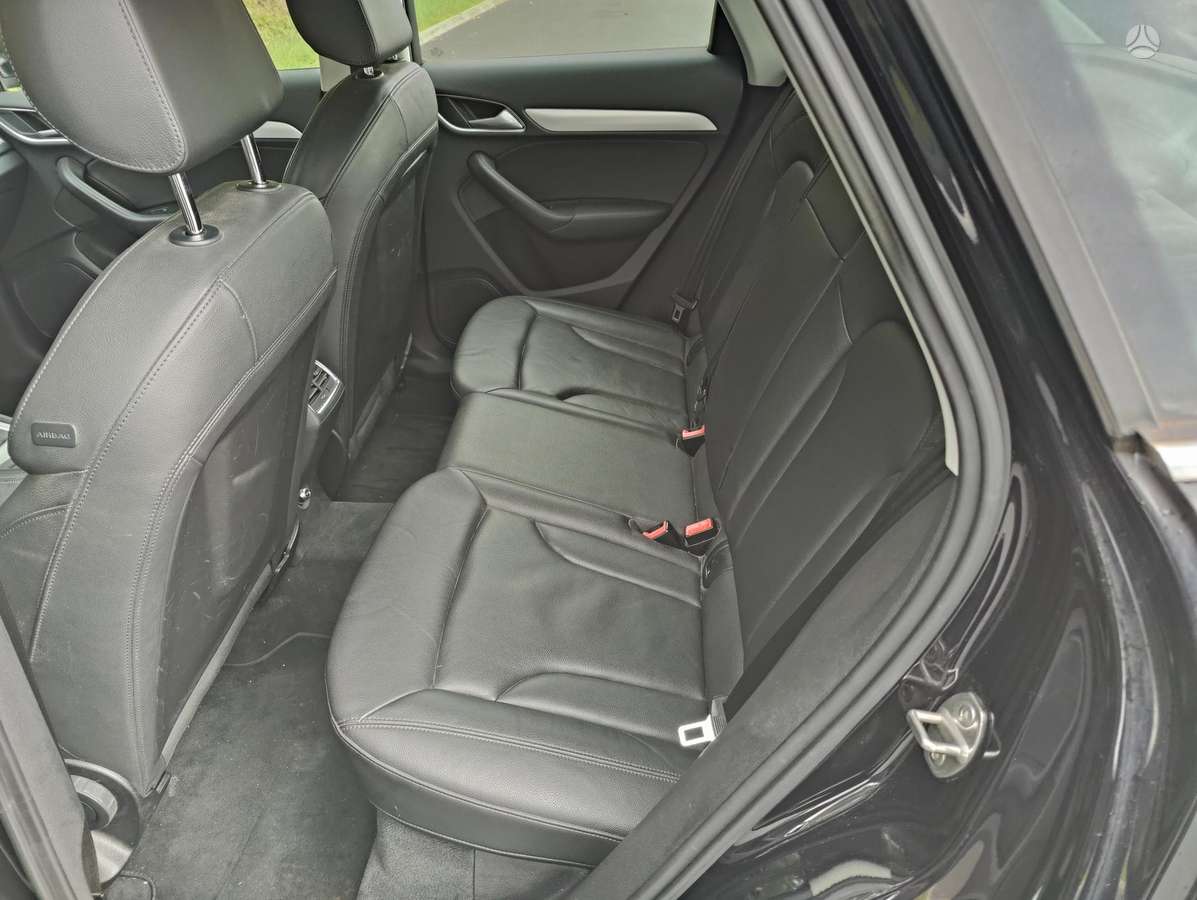 Audi Q3, 2.0 l., Внедорожник / Кроссовер