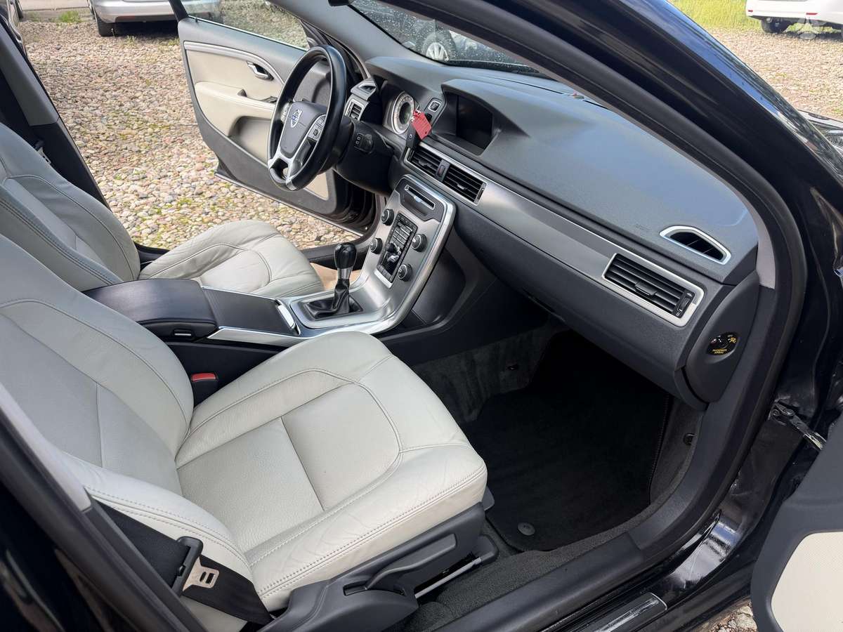 Volvo V70, 2.0 l., wagon