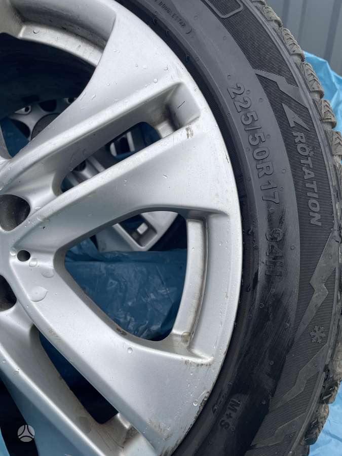Mercedes-Benz E, lengvojo lydinio, R17