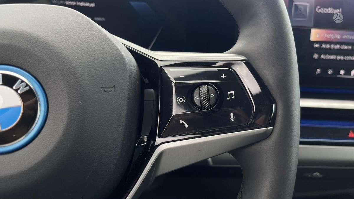 BMW i5, 81 кВт·ч, Седан