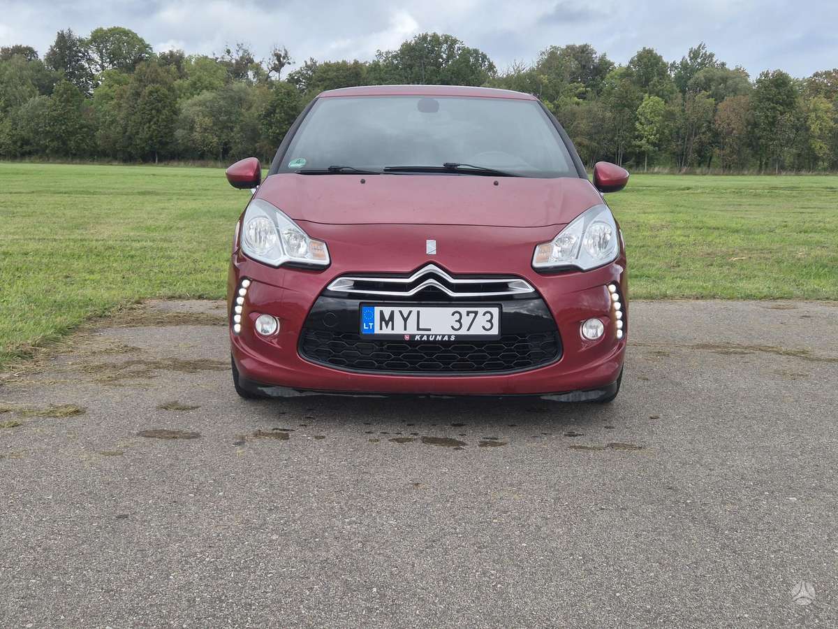 Citroen DS3, 1.6 l., hatchback
