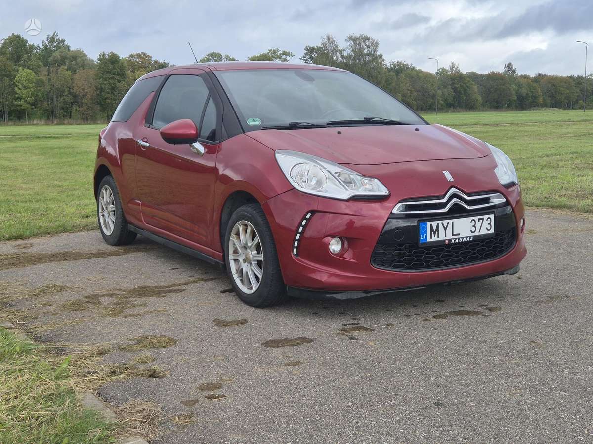 Citroen DS3, 1.6 l., hatchback