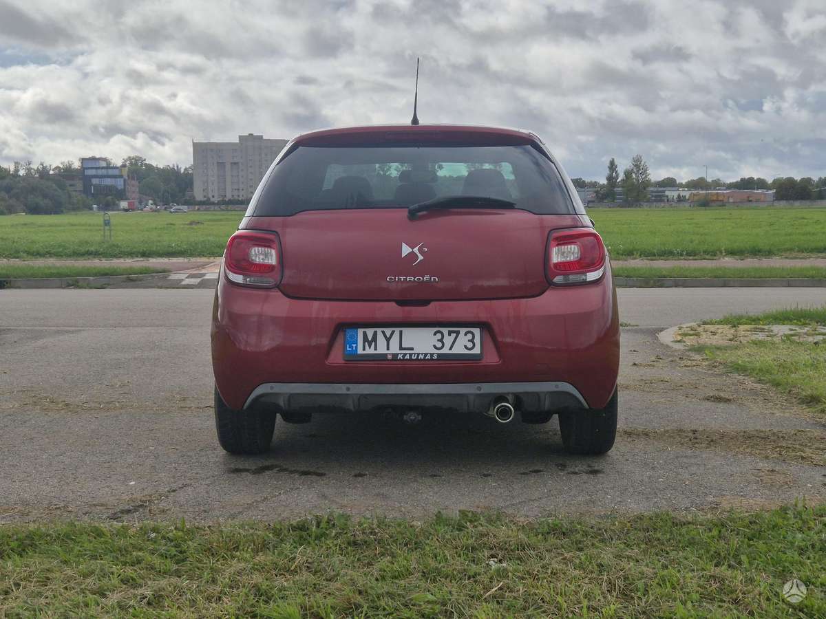 Citroen DS3, 1.6 l., hatchback