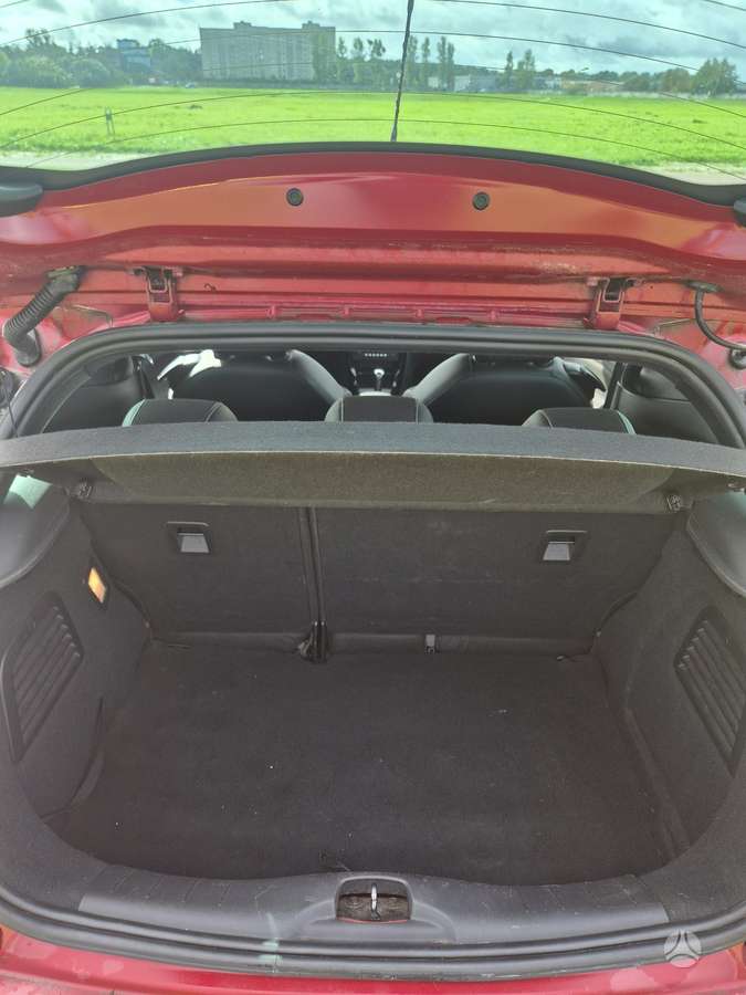 Citroen DS3, 1.6 l., hatchback