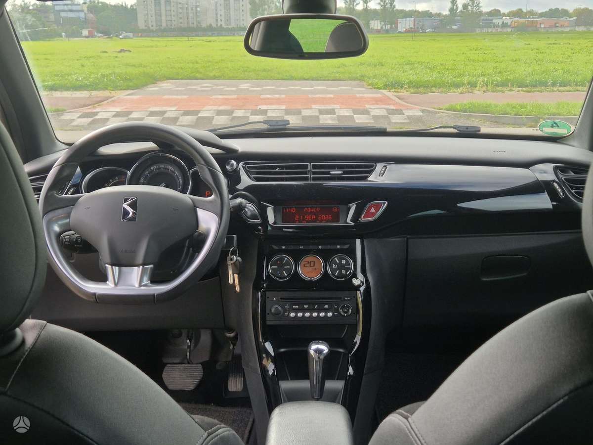 Citroen DS3, 1.6 l., hatchback