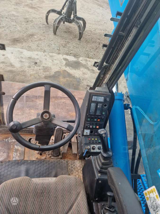 Fuchs MHL320, ekskavatoriniai krautuvai