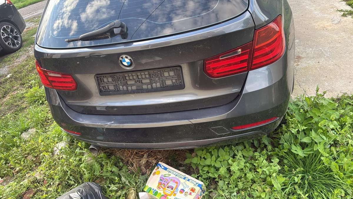 BMW 320, Универсал