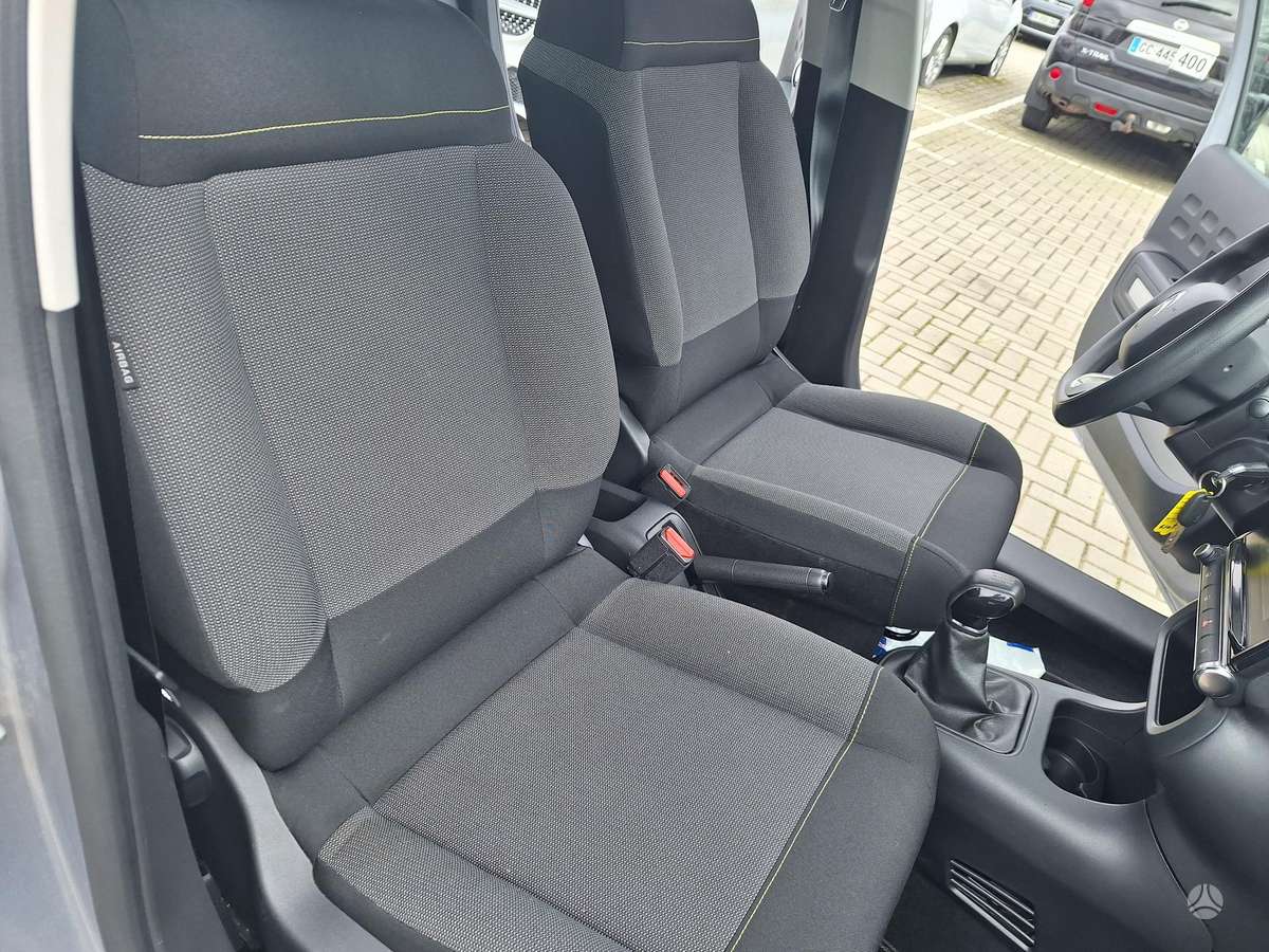 Citroen C3, 1.2 l., hatchback