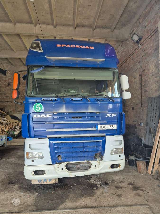 DAF XF105.510, vilkikai