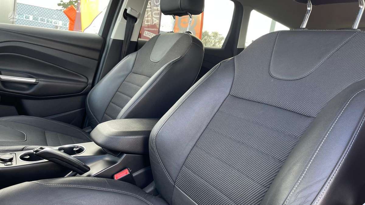 Ford Kuga, 2.0 l., Внедорожник / Кроссовер