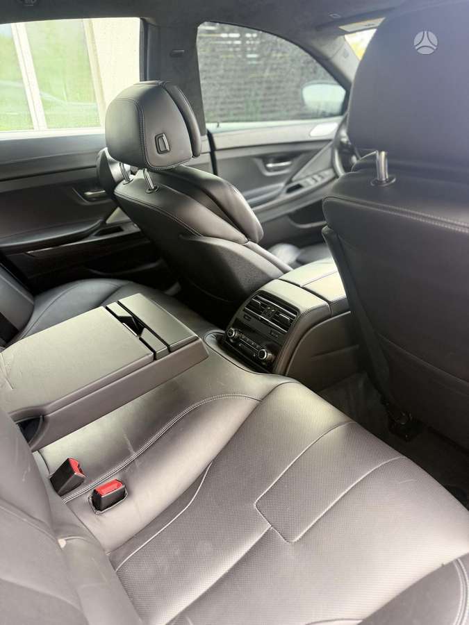 BMW M6, saloon / sedan