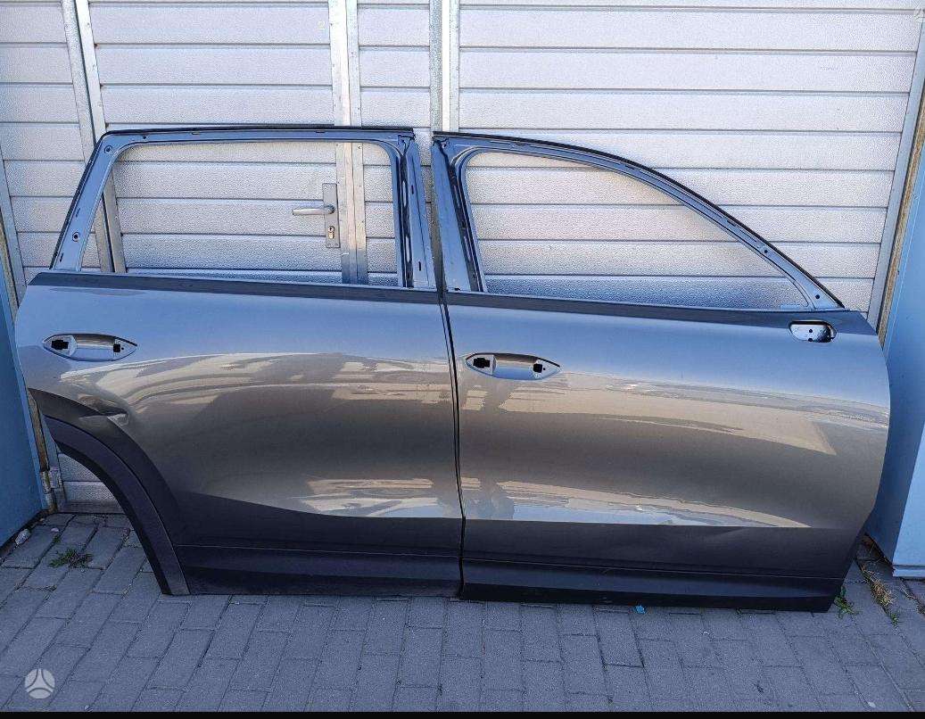 Skoda Kodiaq bumpers, doors
