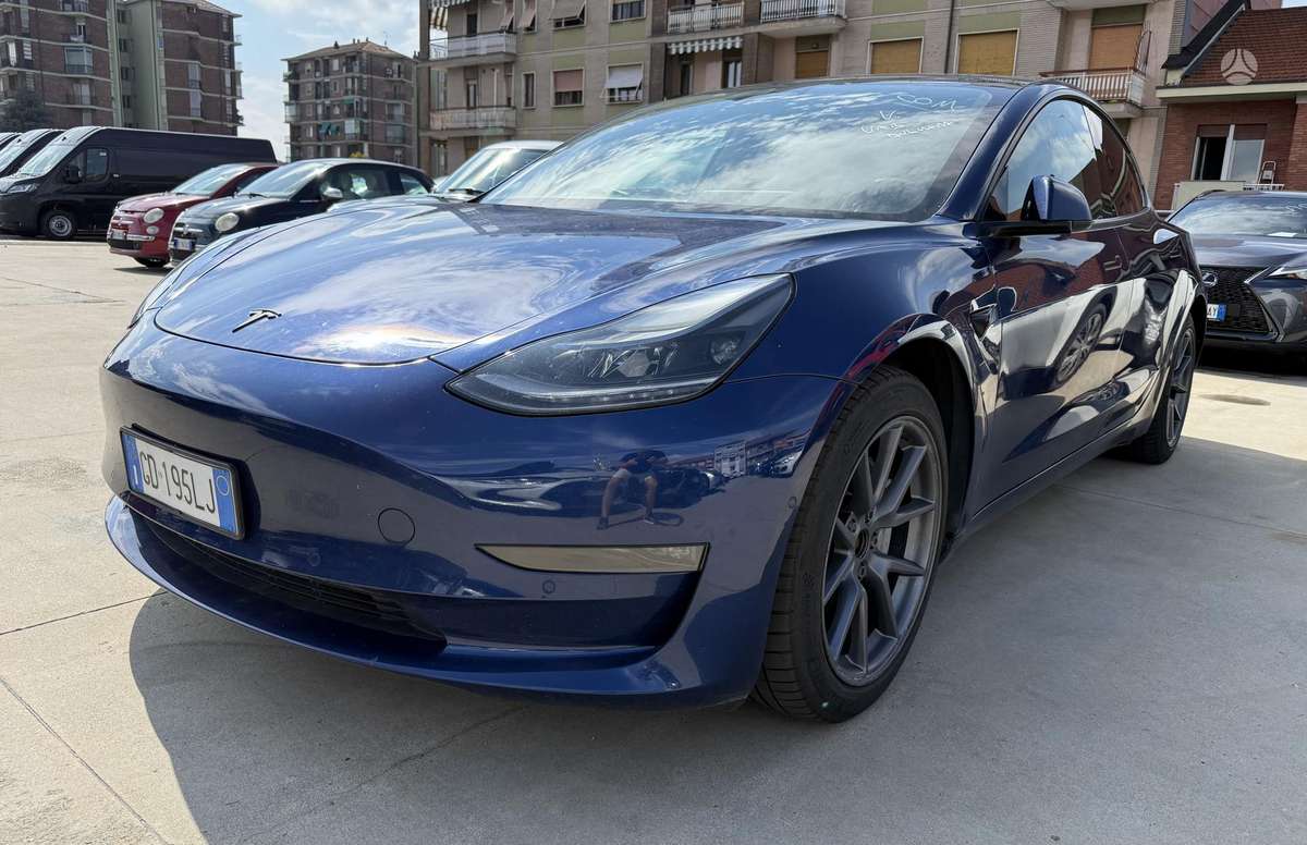 Tesla Model 3, 81 кВт·ч, Седан