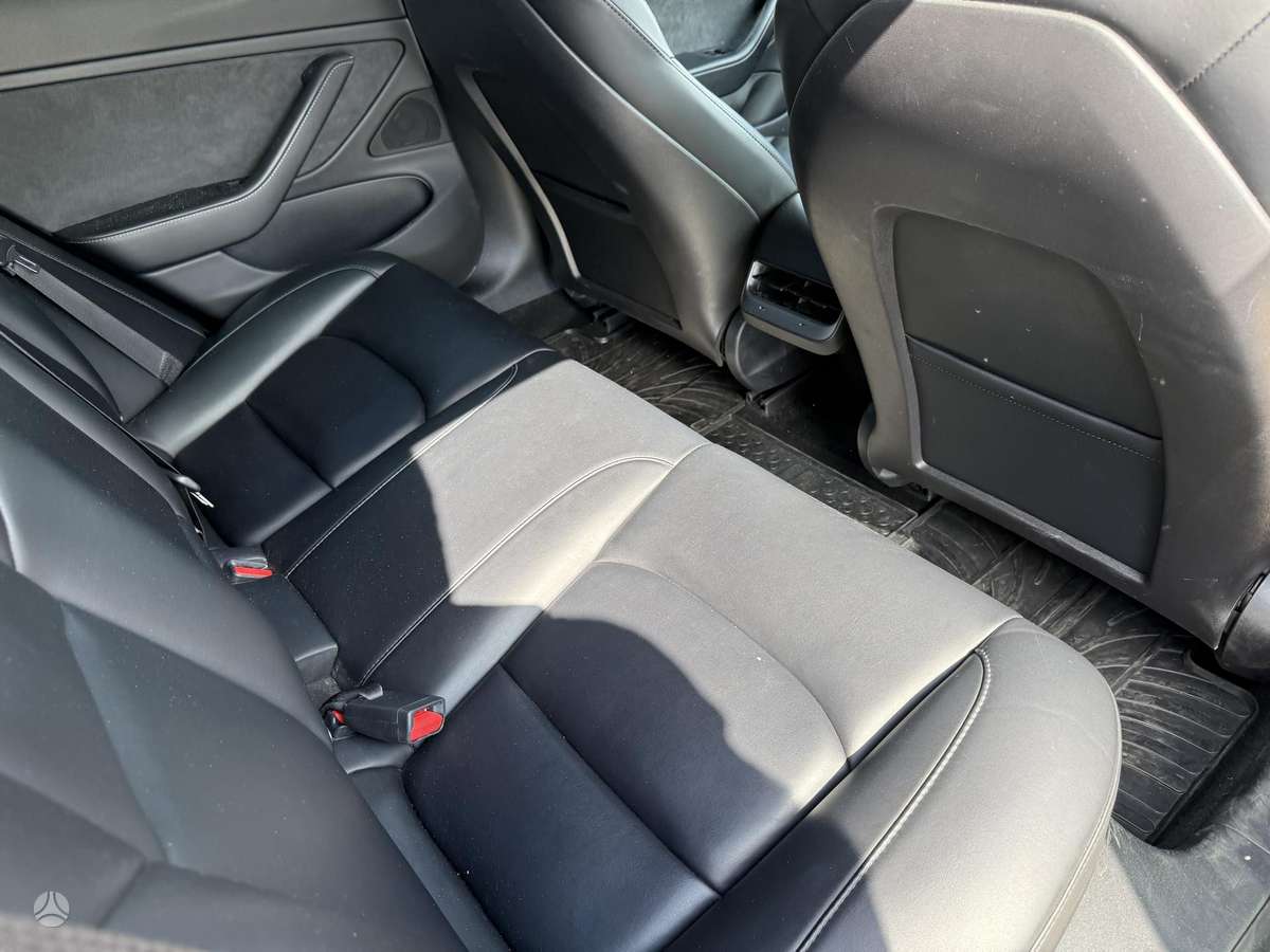 Tesla Model 3, 81 кВт·ч, Седан