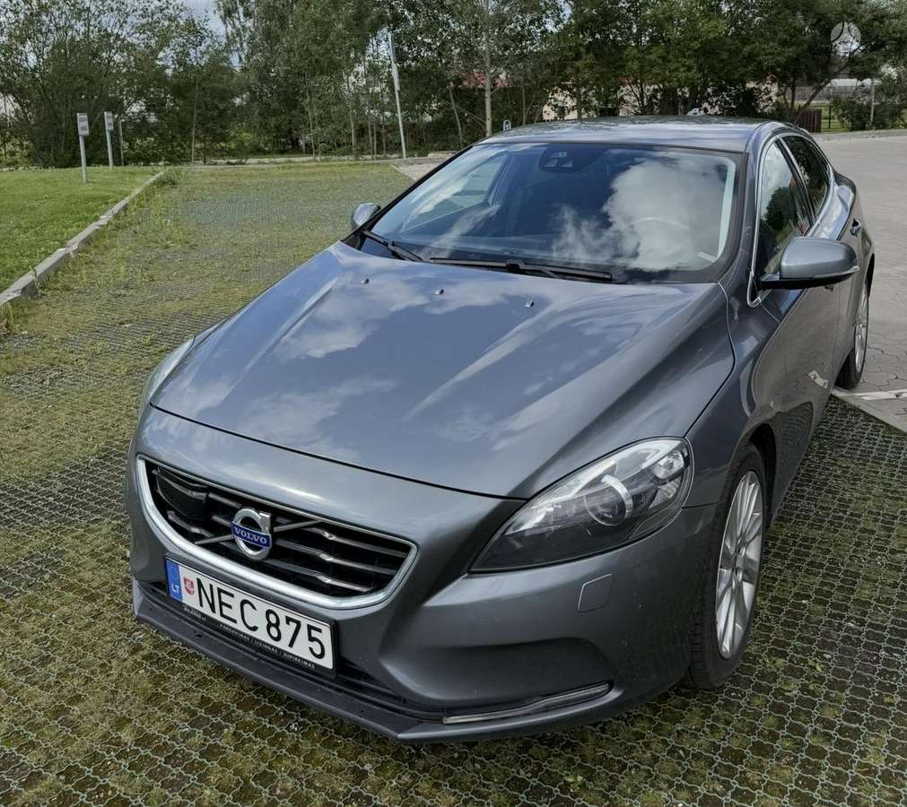 Volvo V40, 2.0 l., Хэтчбек