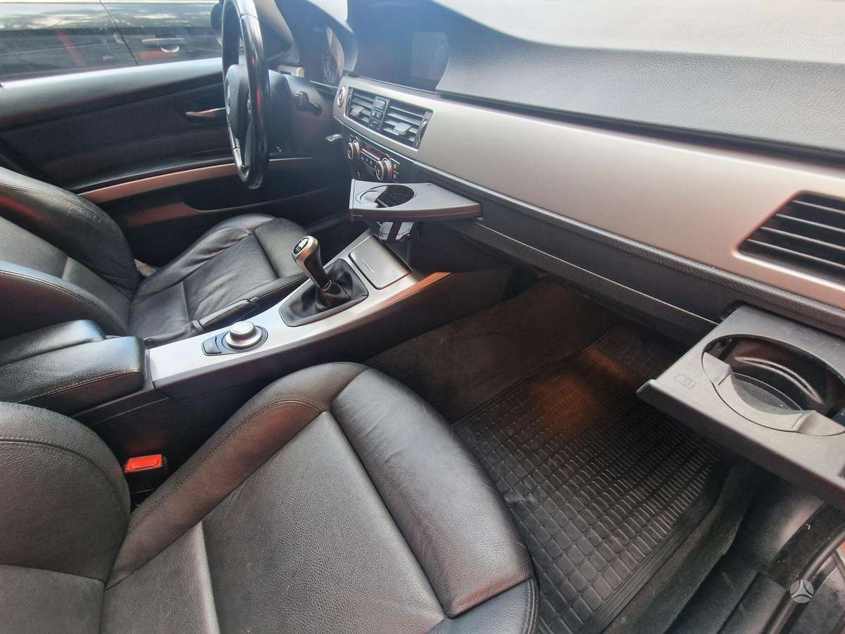 BMW 320, 2.0 l., wagon