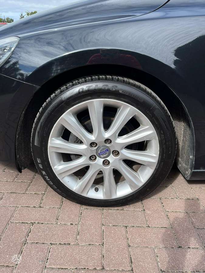 Volvo V40, 1.6 l., Хэтчбек