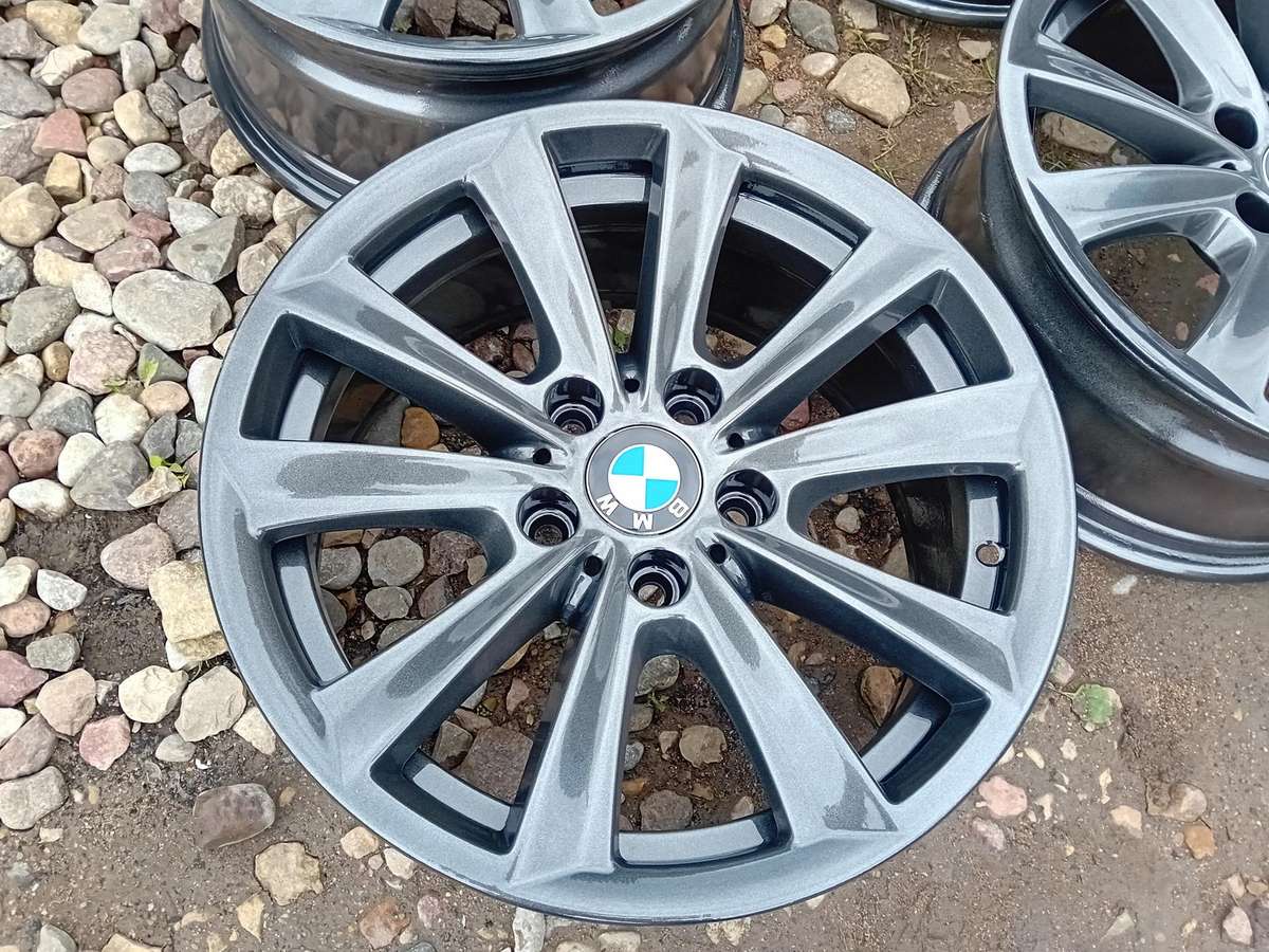 BMW, lengvojo lydinio, R17
