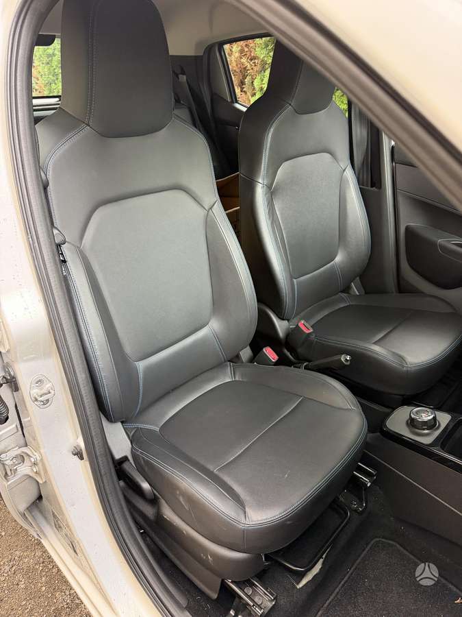 Dacia Spring, 27 kWh, hatchback