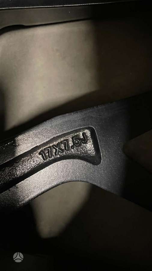 Volkswagen, light alloy, R17