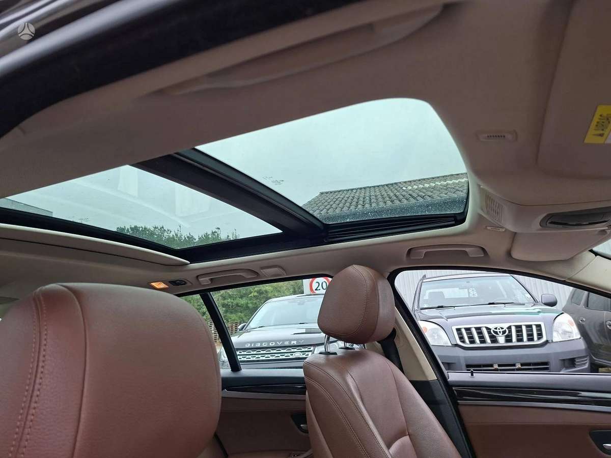 BMW 520, 2.0 l., wagon