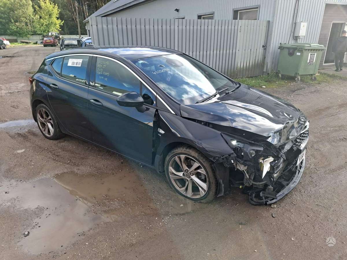 Opel Astra dalimis. Engine code b16dte lwq gearbox code m32 color co