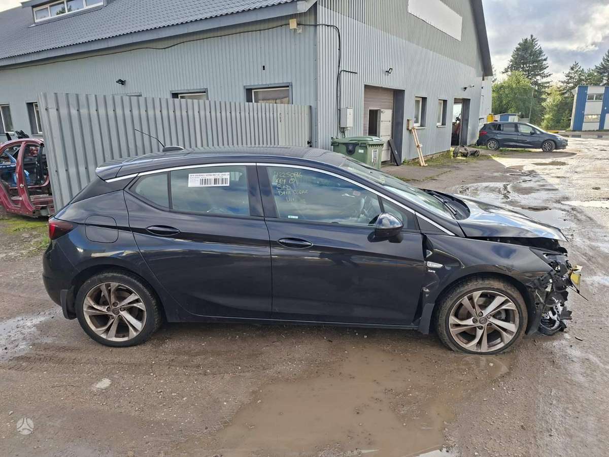 Opel Astra for parts. Engine code b16dte lwq gearbox code m32 color