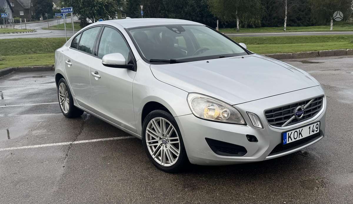 Volvo S60, 1.6 l., Седан