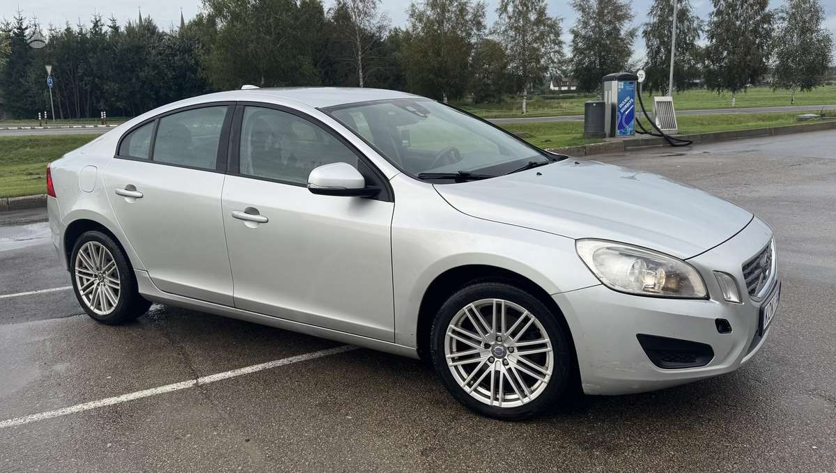 Volvo S60, 1.6 l., Седан