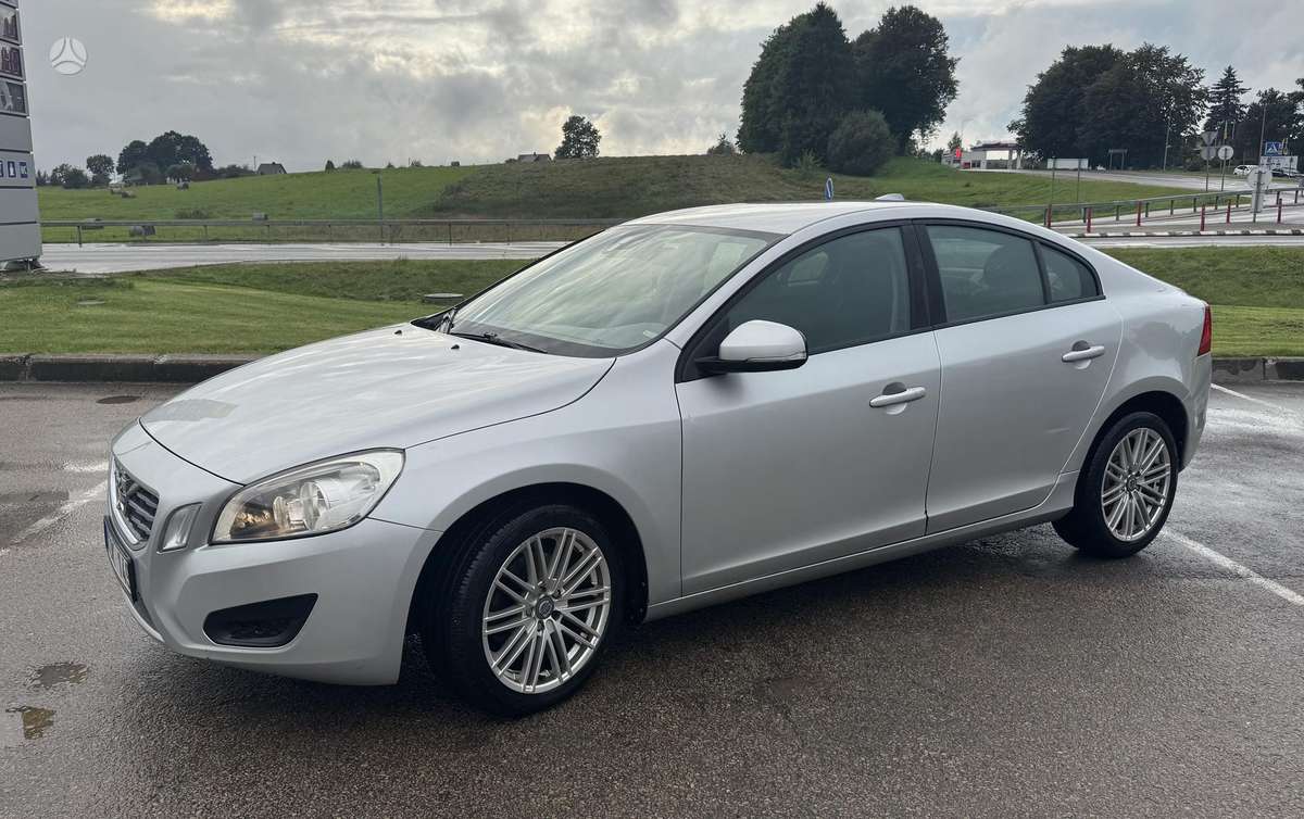 Volvo S60, 1.6 l., Седан
