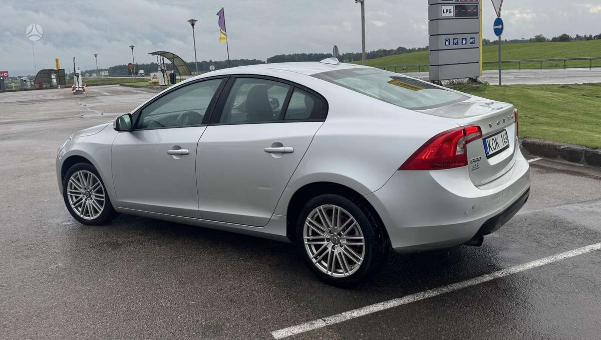 Volvo S60, 1.6 l., Седан